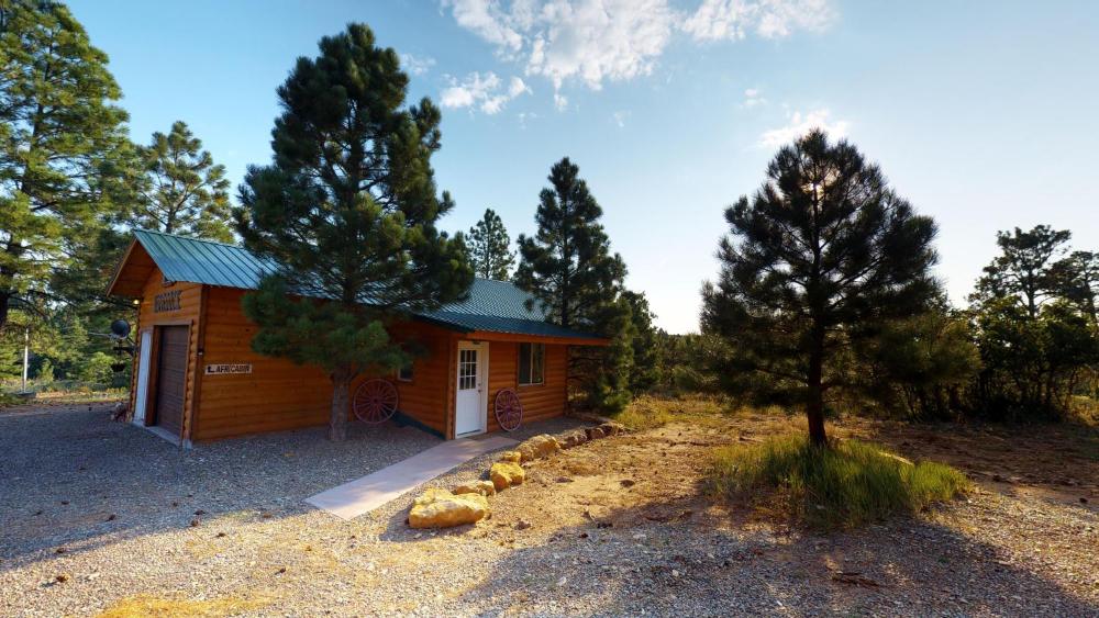 Long View Cabin, Breakfast Deck overlooking the Canyon!